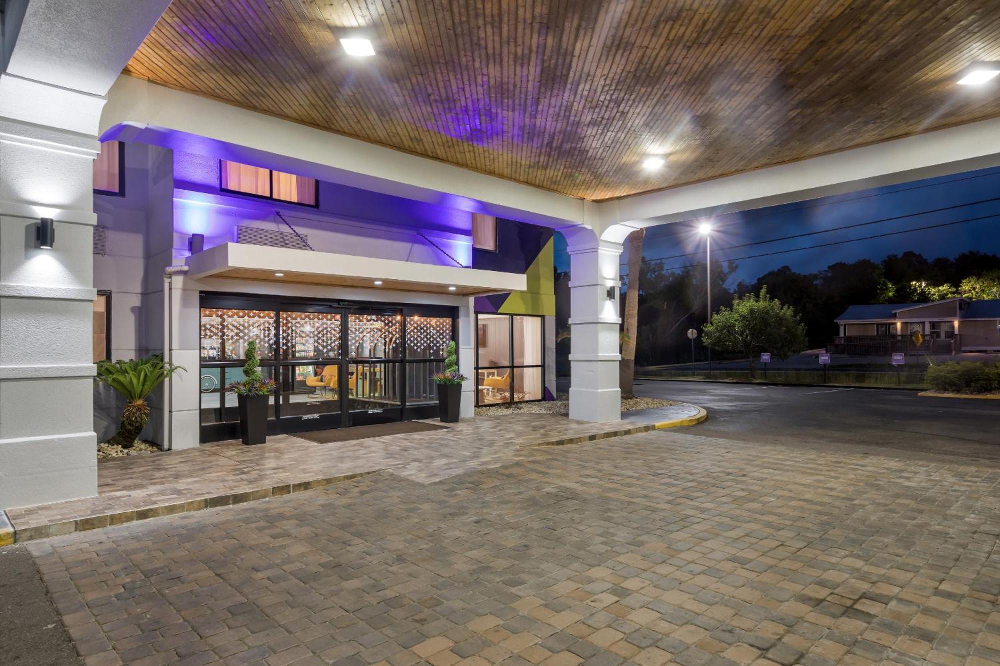 Spark By Hilton Biloxi Ocean Springs Exterior photo