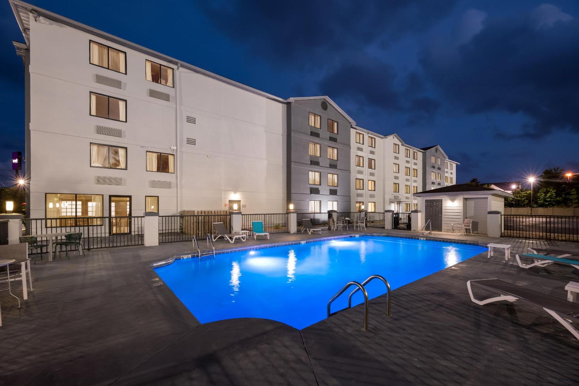 Spark By Hilton Biloxi Ocean Springs Exterior photo